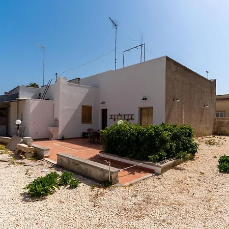 Semesterbostad Casa Lu Sule Uggiano La Chiesa